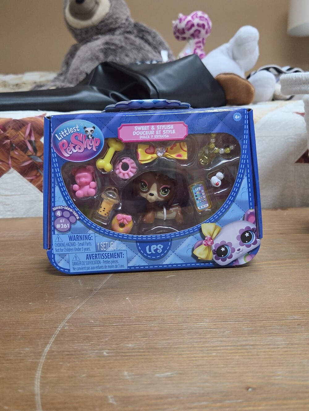 Littlest Pet Shop Brown Puppy Playset with Pink and Yellow Accessories